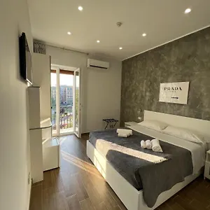 Metropolis Guest house